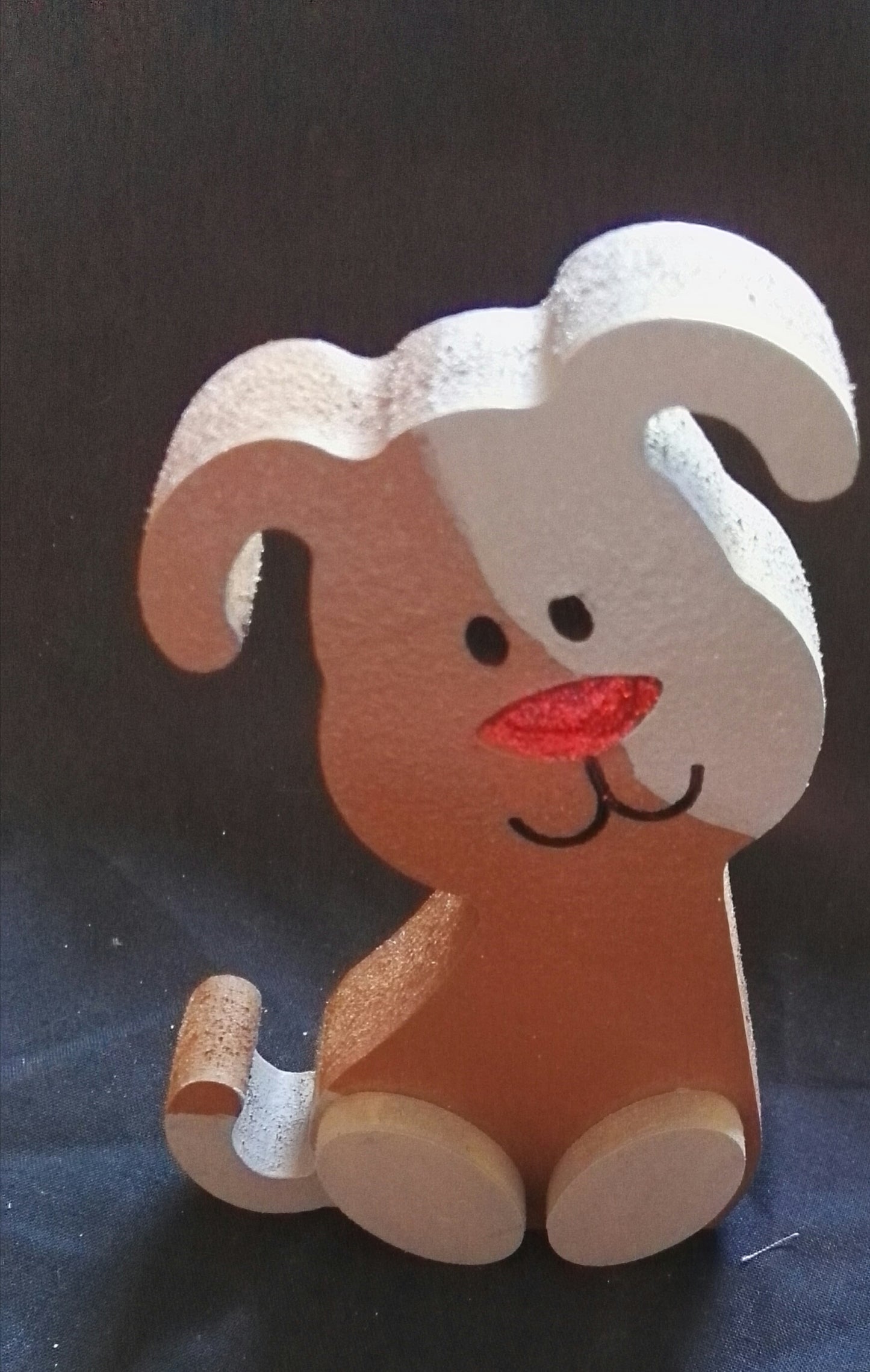 Freestanding wooden dog