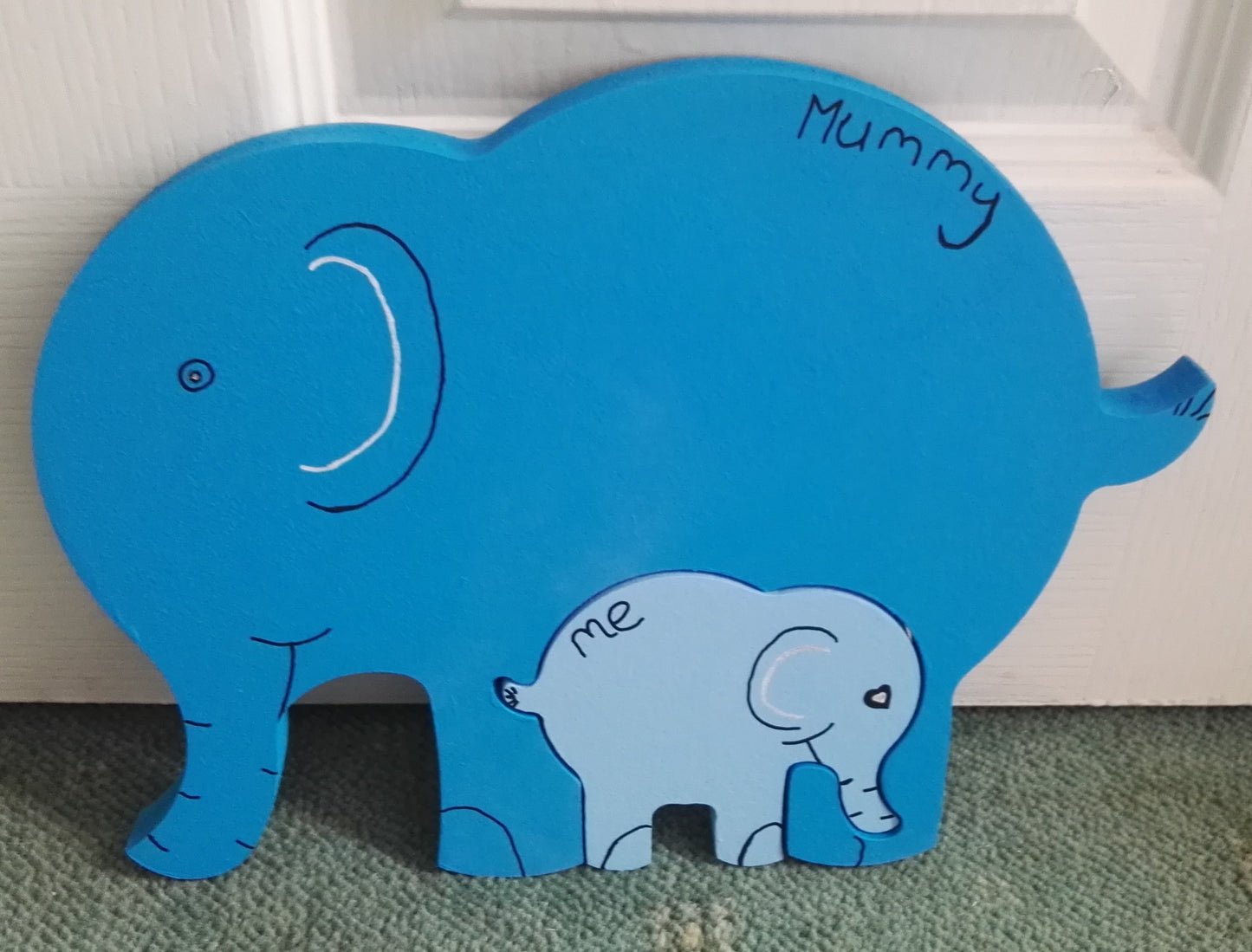 Interlocking Elephants Adult and baby